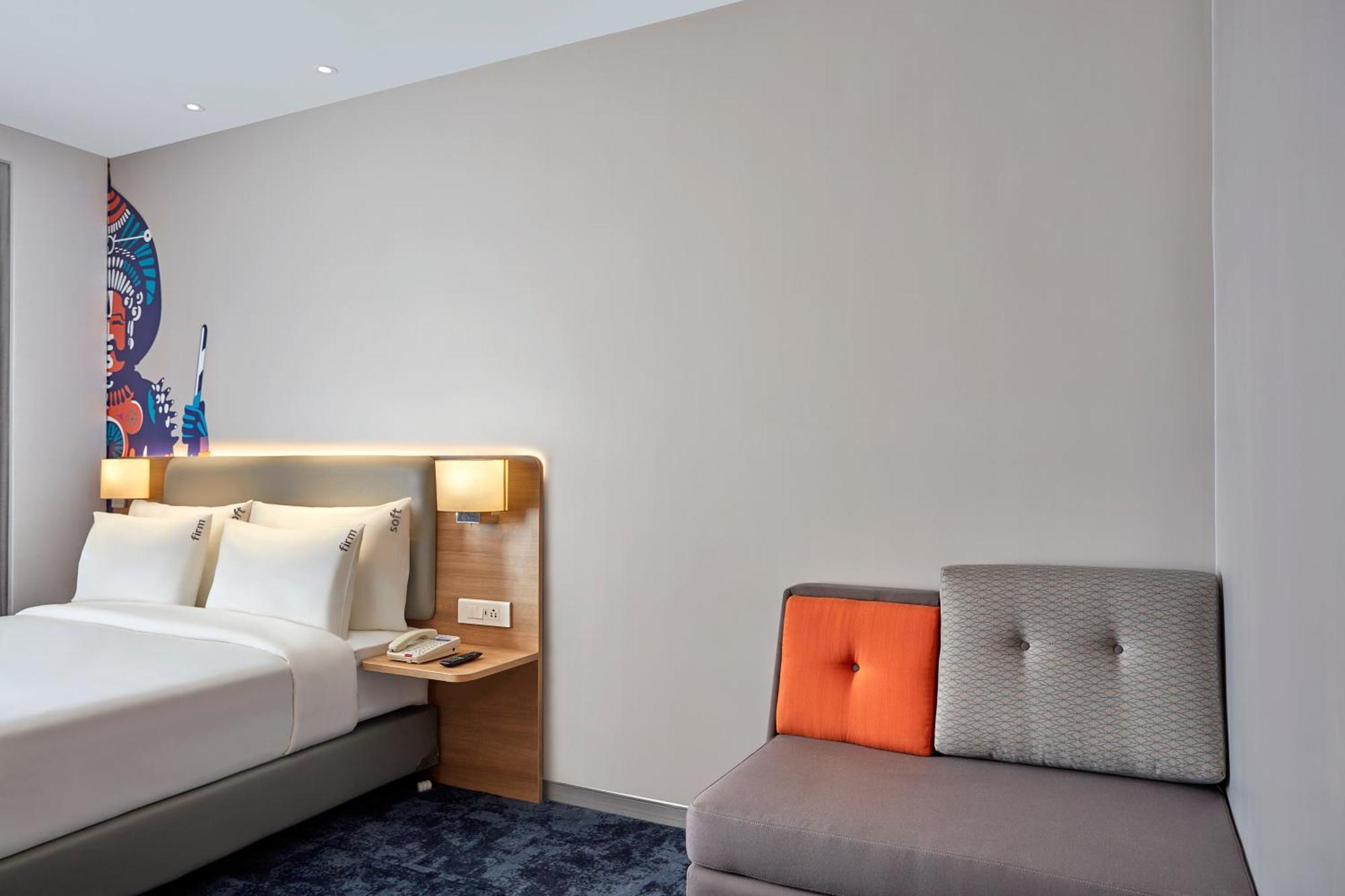 Holiday Inn Express Bengaluru Bommasandra By Ihg Kammasandra Dış mekan fotoğraf
