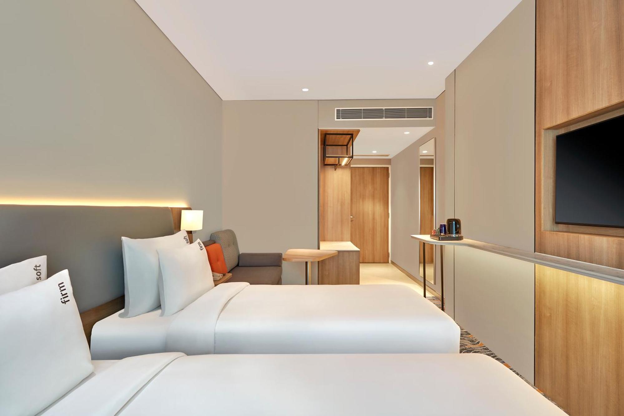 Holiday Inn Express Bengaluru Bommasandra By Ihg Kammasandra Dış mekan fotoğraf