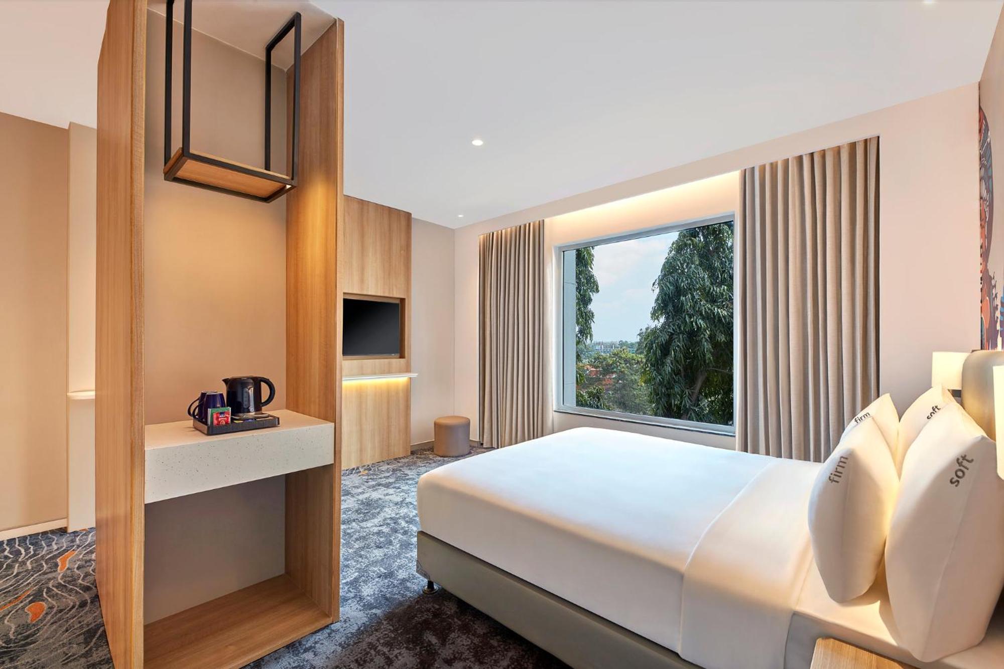 Holiday Inn Express Bengaluru Bommasandra By Ihg Kammasandra Dış mekan fotoğraf